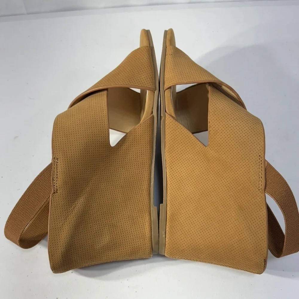 🥿 nwob Matisse Harlow Tan Perforated Wedge Sandals